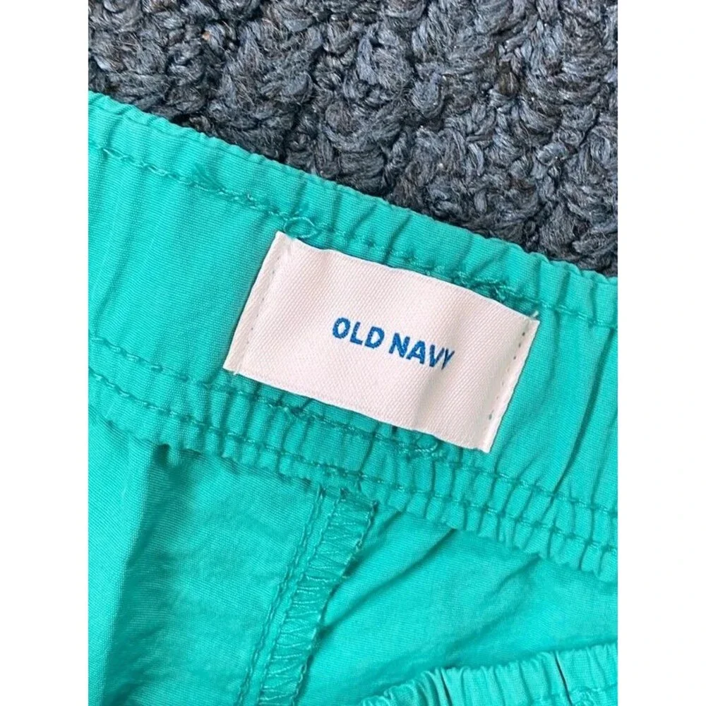 EUC Old Navy Boys Teal Green Nylon Tech Shorts with Built-in Belt Size M (8)